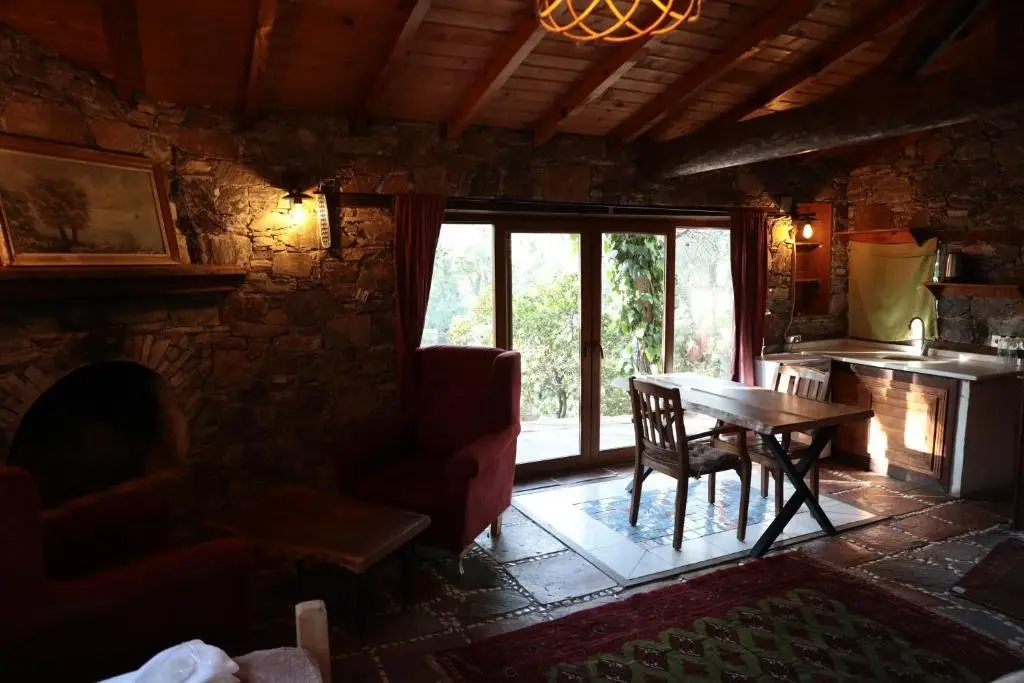 Шириндже: Kayserkaya Cottages