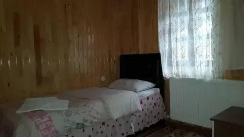 Узунгёль: Of Apart & Aile Pansiyonu
