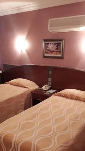 Измир: Otel Kaya