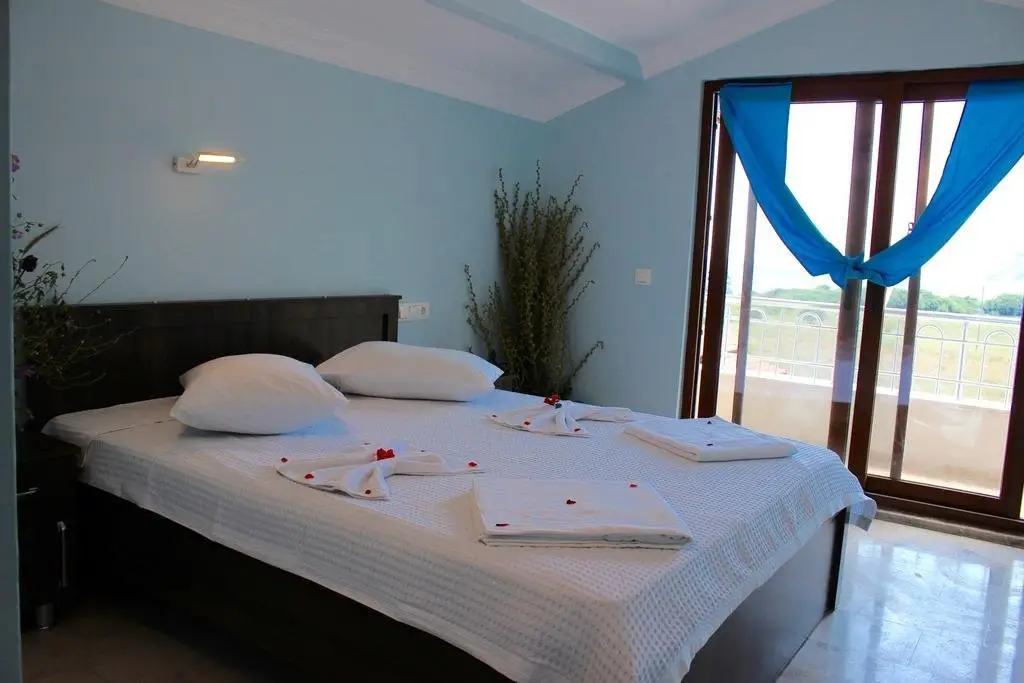 Кумлюбюк: Hotel Emir Palas