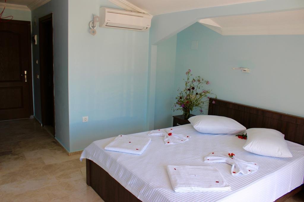 Кумлюбюк: Hotel Emir Palas
