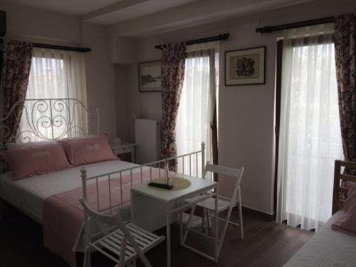 Тевфикие: Ede Apart Hotel