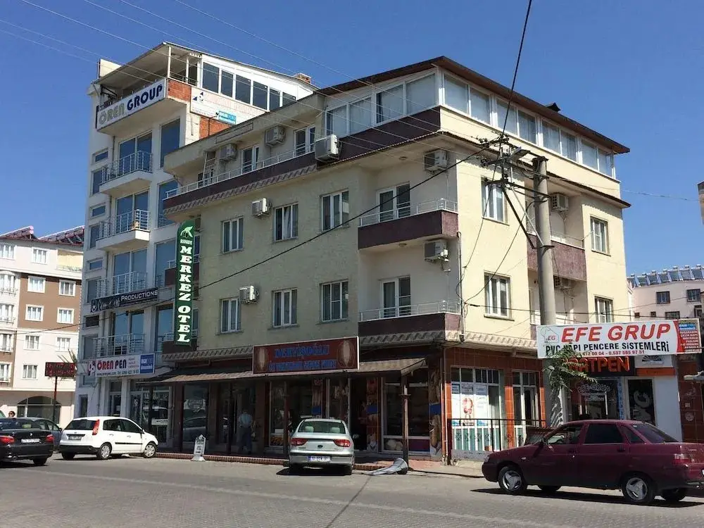 Бурхание: Burhaniye Merkez Otel