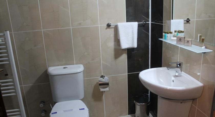 Ван: Resmina Hotel