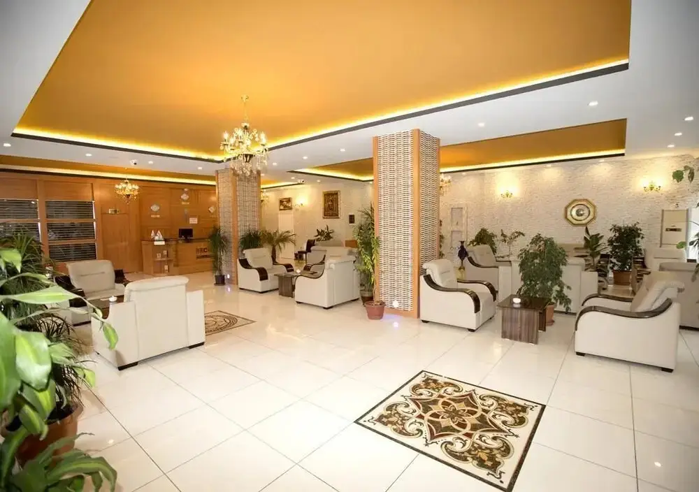 Ван: Resmina Hotel