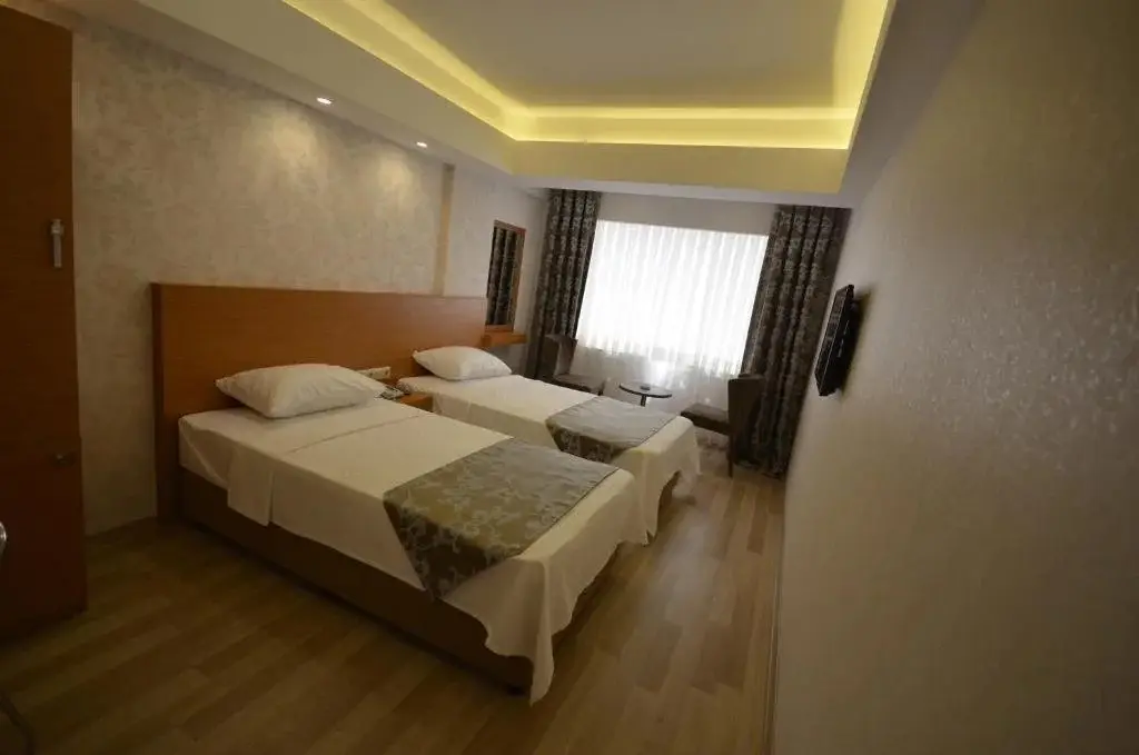 Усак: Hotel Onarslan