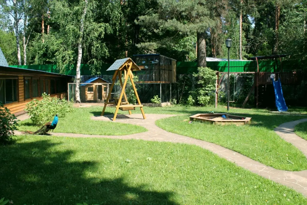 Пушкино: Арт-отель Пушкино