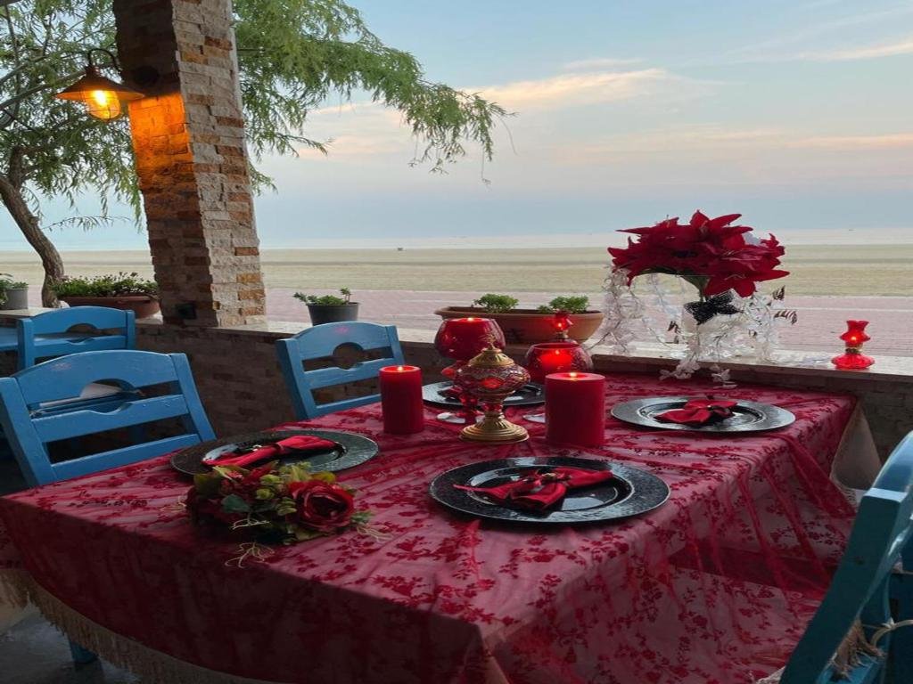 Gumusyaka: Safir Beach Resort Hotel & Socail Facility