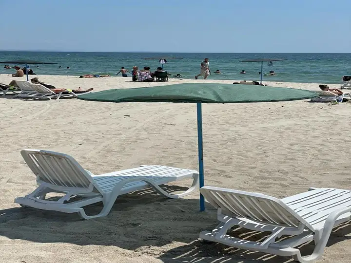 Gumusyaka: Safir Beach Resort Hotel & Socail Facility