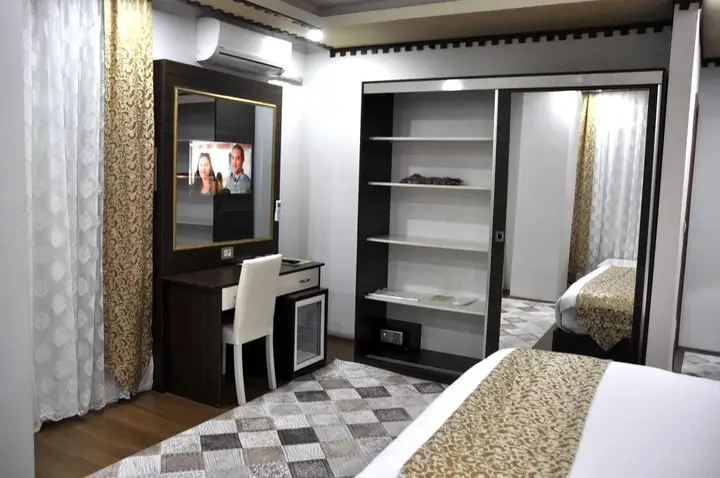 Гюнгёрен: Karakocan Hanedan Hotel