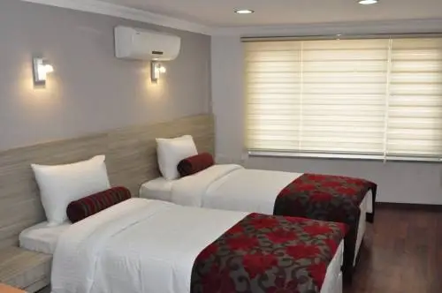 Стамбул: Istiklal St. House