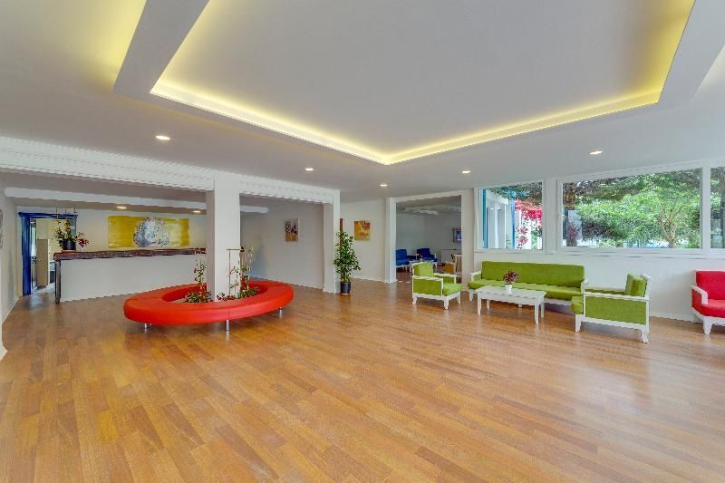 Сеферихисар: Santa Family Club Hotel