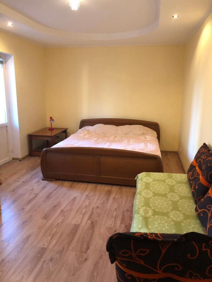 Светлогорск: Apartments on Pereulok Olhovyi