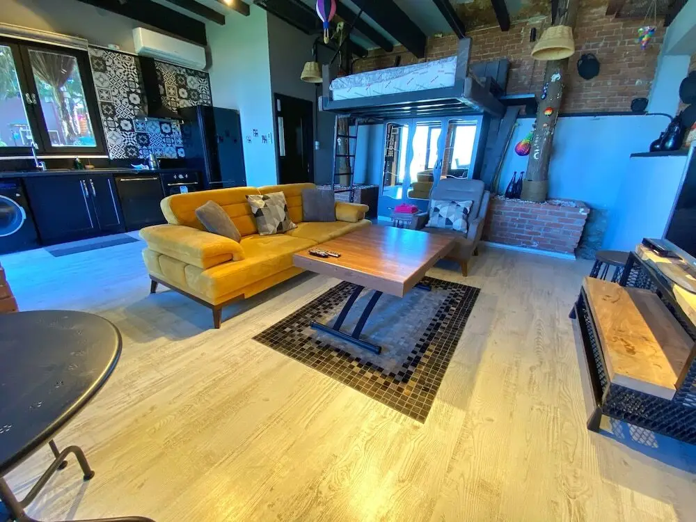 Увезпинар: Villa Lake Paradise