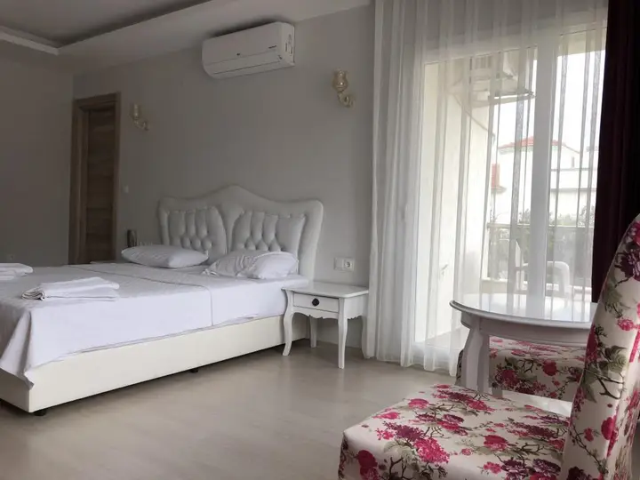Чешме: Serin Otel
