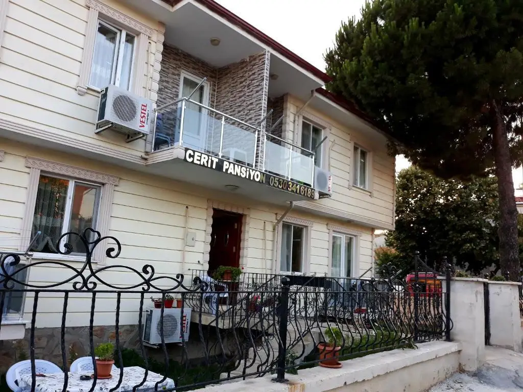 Зейтинликой: Cerit Pansiyon