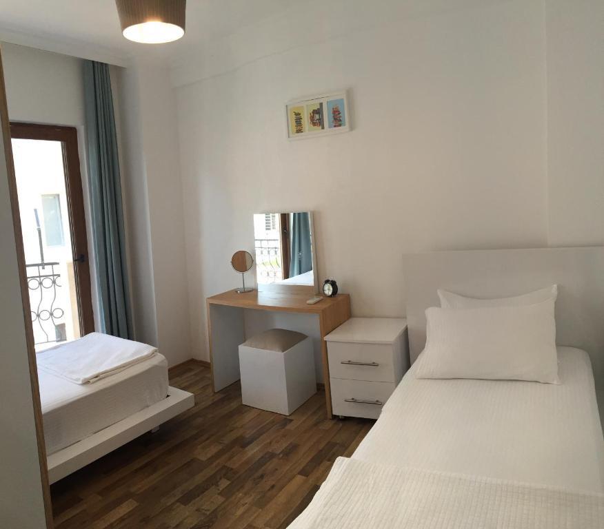 Каш: The Townhouse Apartment