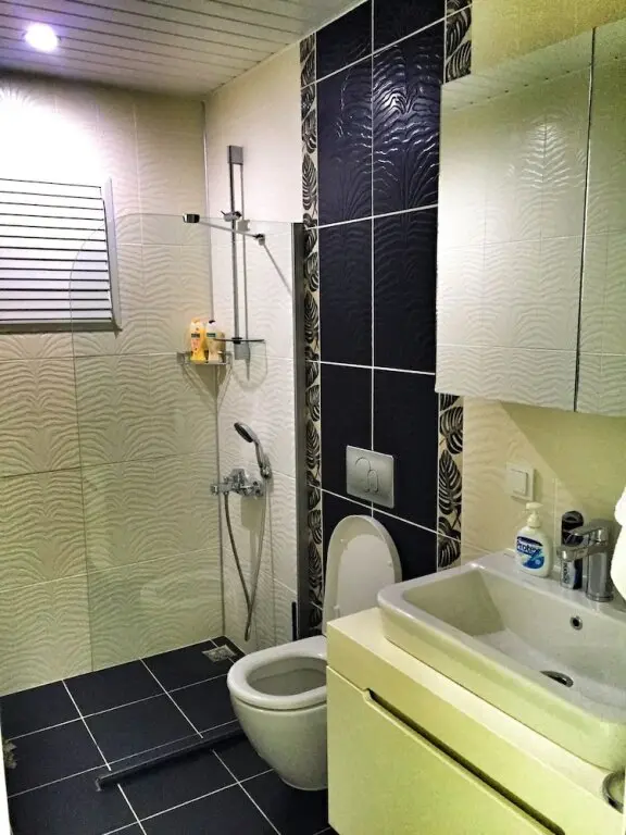 Каш: The Townhouse Apartment