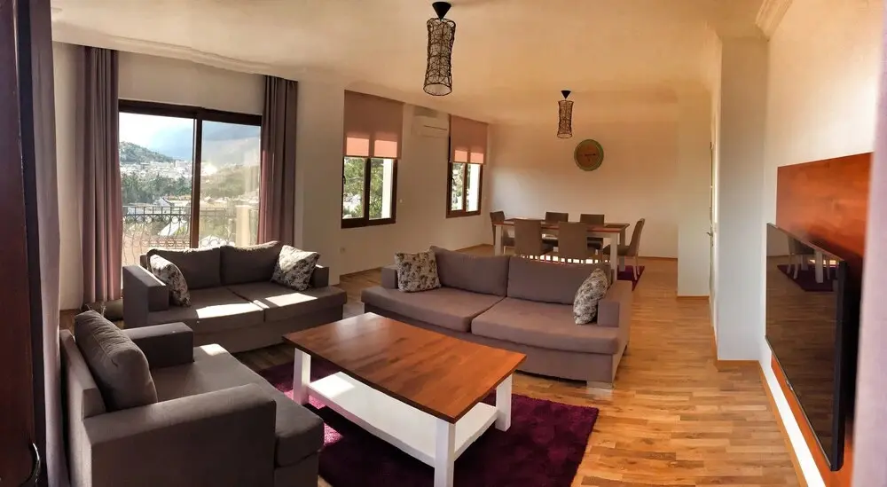 Каш: The Townhouse Apartment