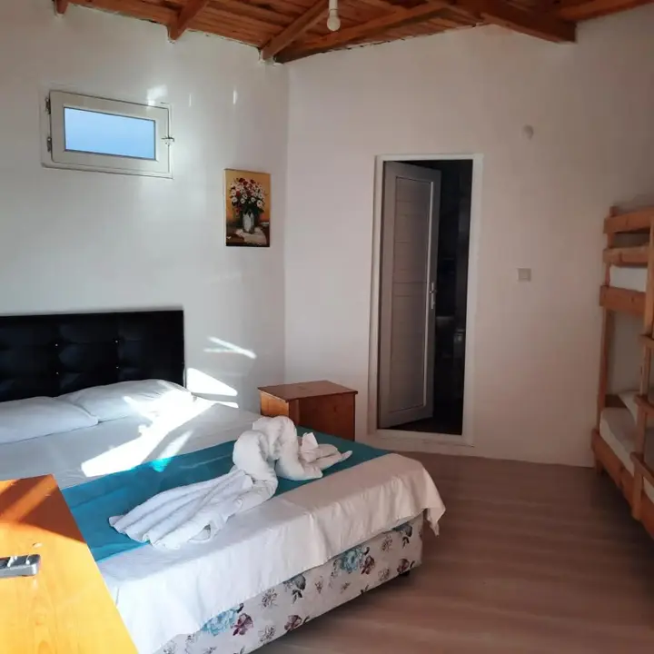 Адрасан: Emir