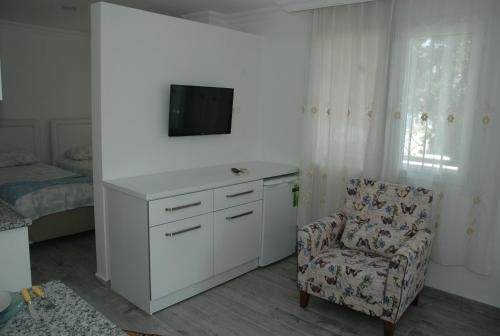 Айвалык: Studio Baturcan