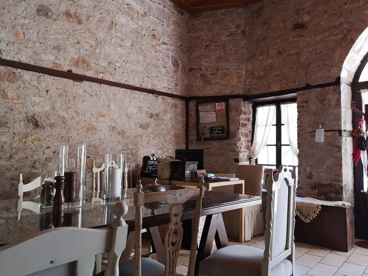 Айвалык: Ayvalik Sarigelin Pansiyon