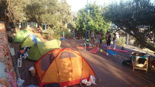 Каш: Can Tent Camping