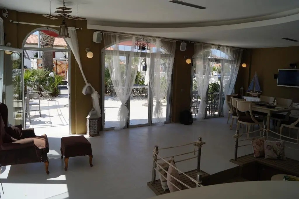 Чешме: Cesme Marina Sahil Otel