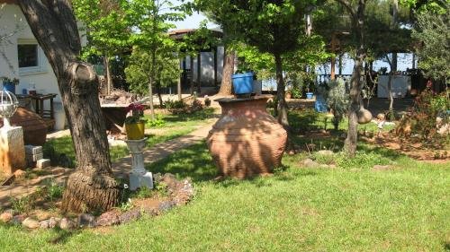 Айвалык: Ayvalik Dostlar Pansiyon