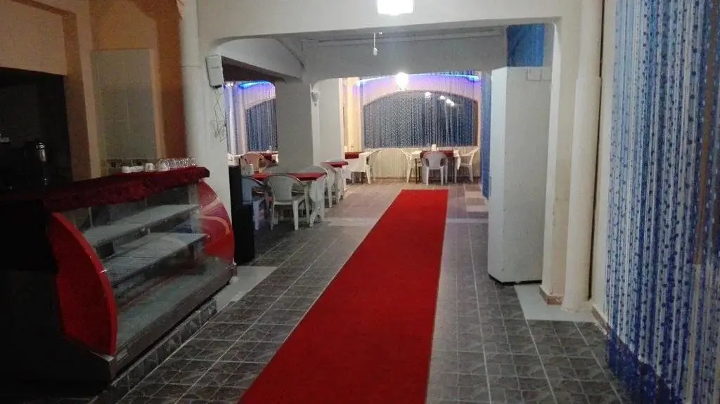 Кучуккую: Delfin Hotel Restaurant