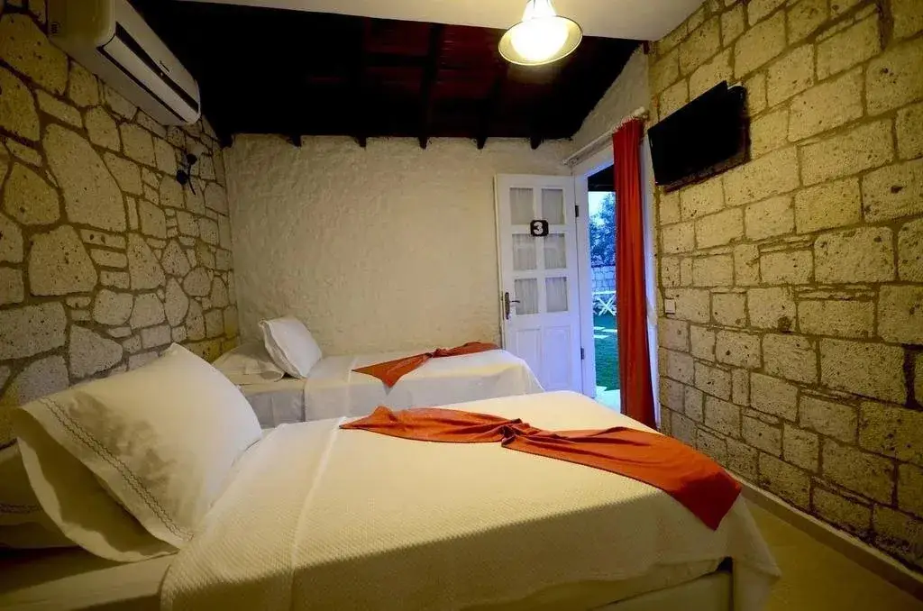 Чешме: Masli̇na Otel