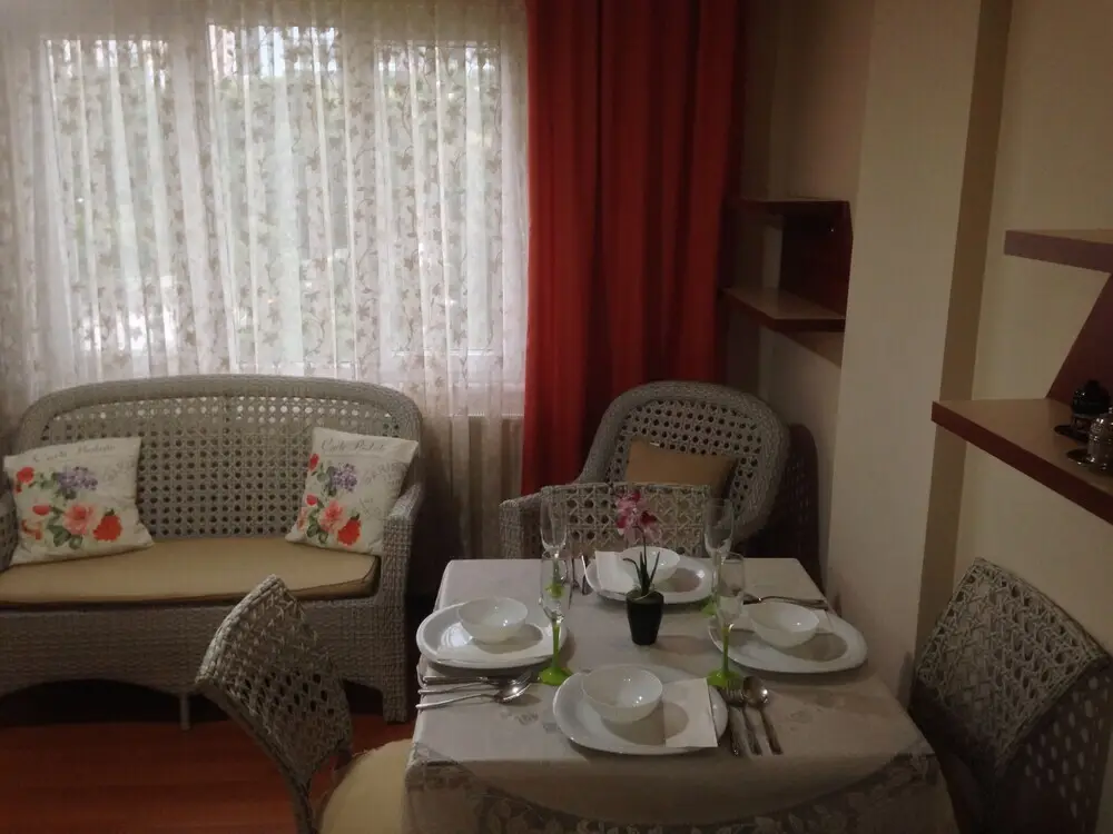 Трабзон: Nazli Apartment
