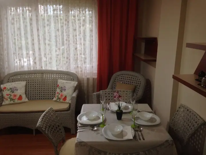 Трабзон: Nazli Apartment
