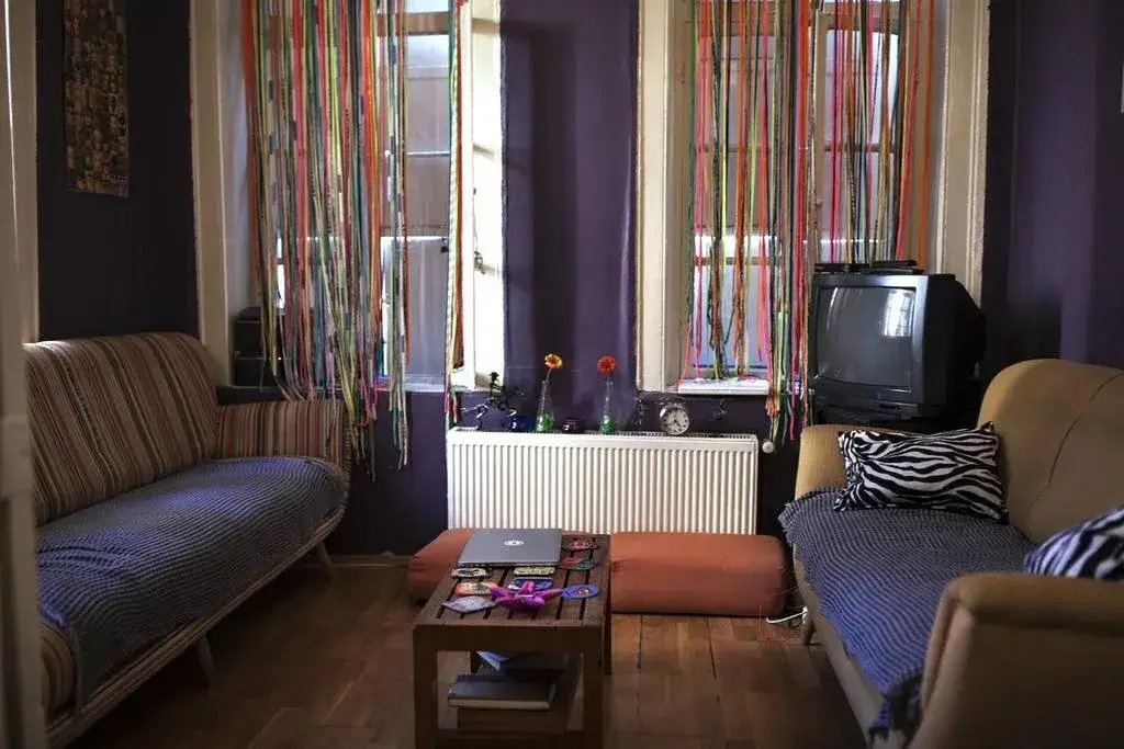 Измир: My Happy Home Hostel