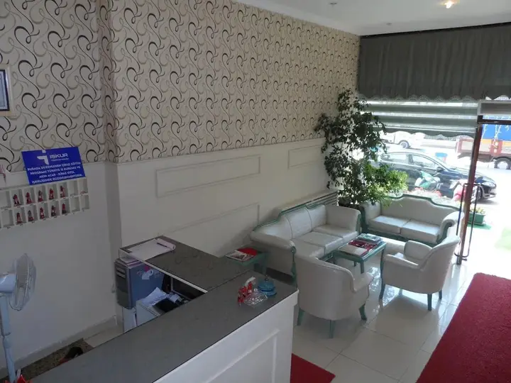Лапсеки: Kiraz Hotel