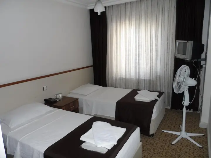 Лапсеки: Kiraz Hotel
