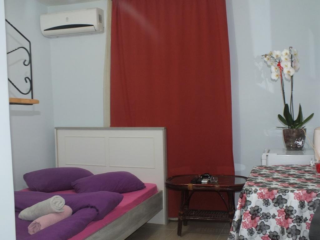 Стамбул: Tugra House