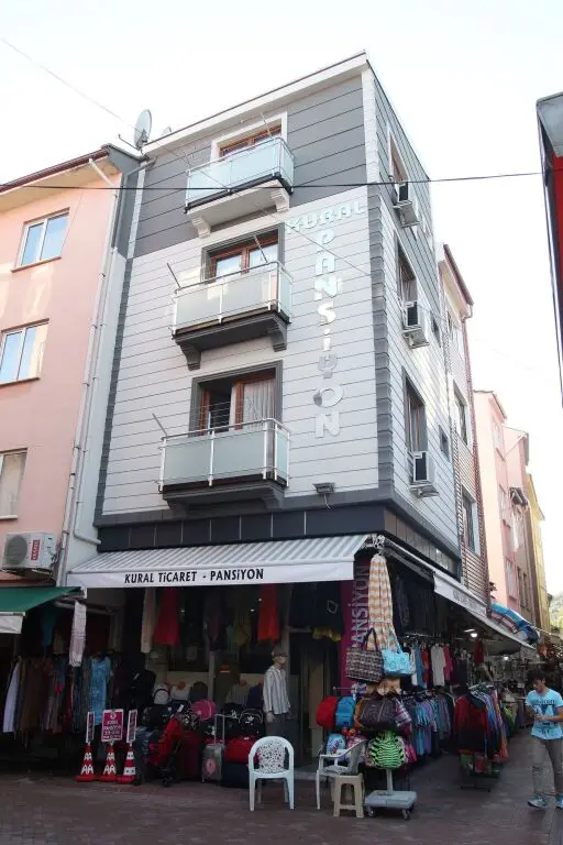 Бартын: Kural Pansiyon