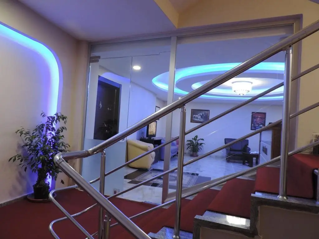Османие: Osmaniye Hanedan Otel