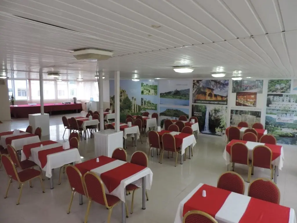 Османие: Osmaniye Hanedan Otel