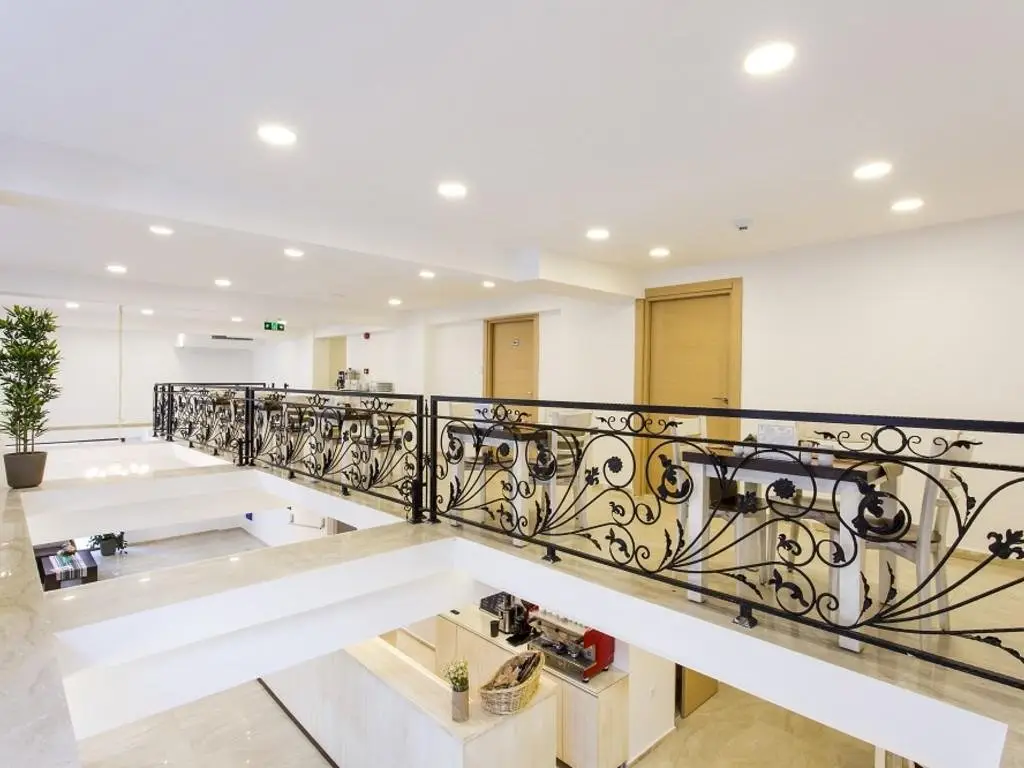 Измир: MB City Hotel