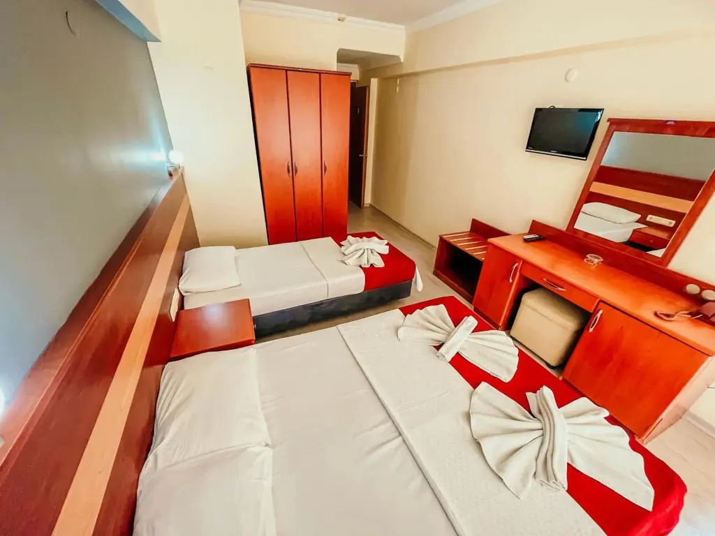 Дидим: Hotel First Class