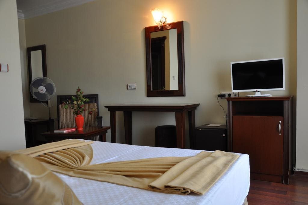 Кыршехир: Kadiroglu Hotel
