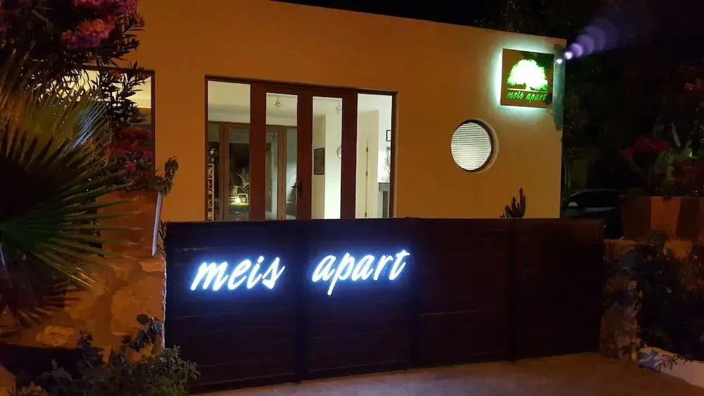Битез: Meis Apart