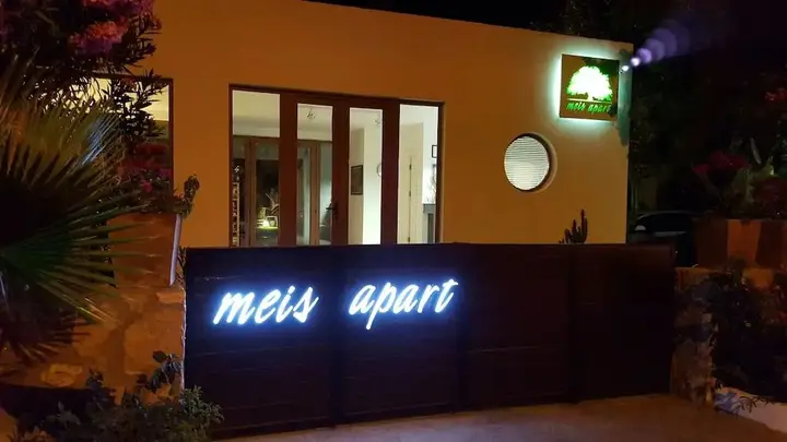 Битез: Meis Apart