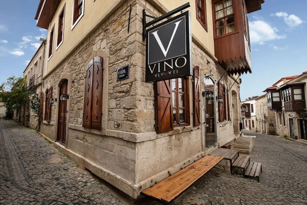 Чешме: VINO Alacati