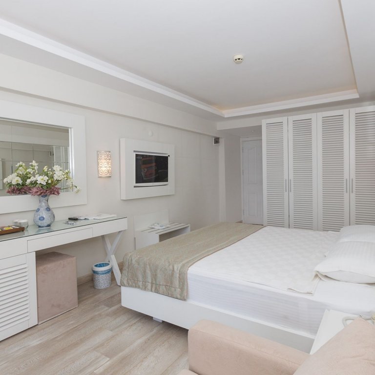 Турунч: Mavi Deniz Otel - All Inclusive