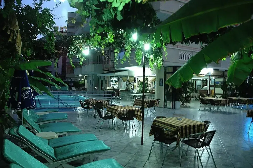 Аланья: Kardelen Apart Otel - Campground