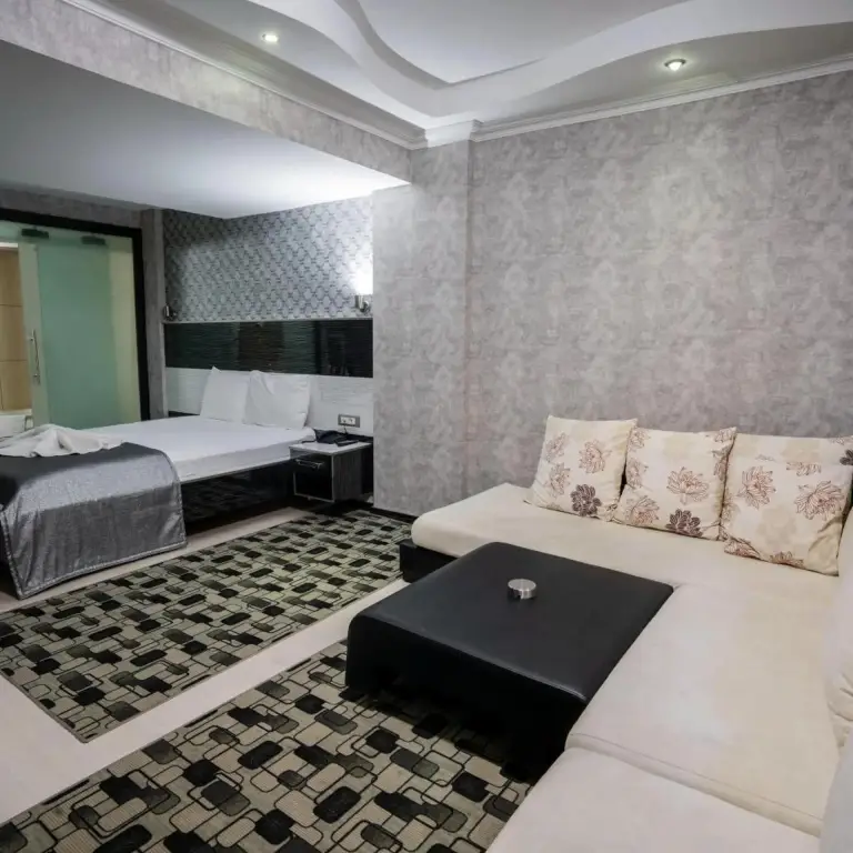 Карахаит: Halley Hotel