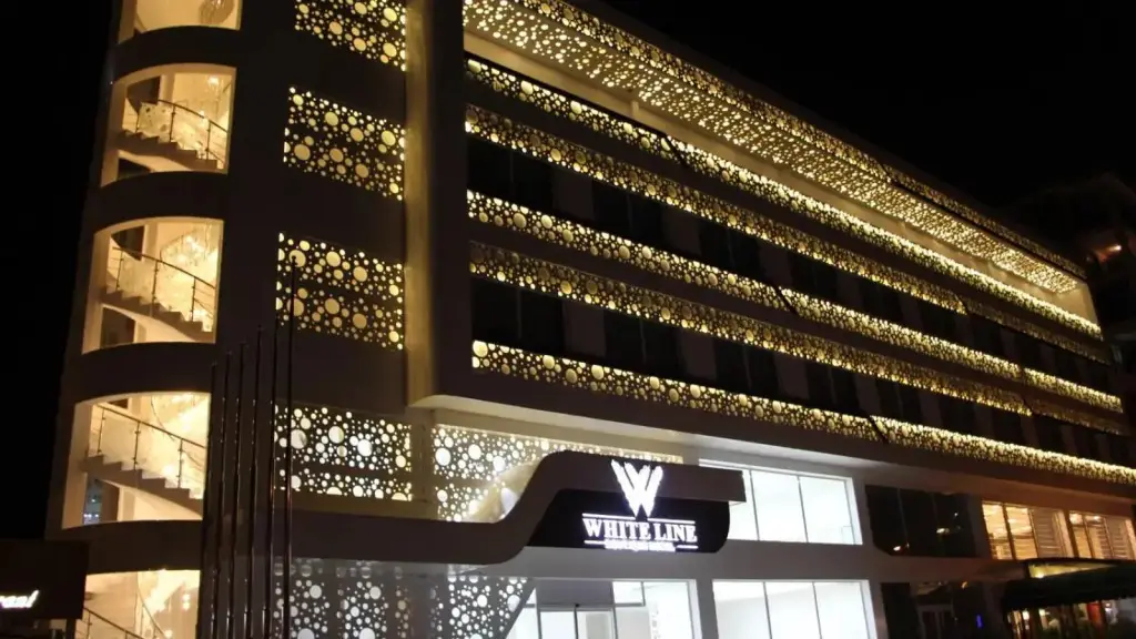 White Line Boutique Hotel — фото 1